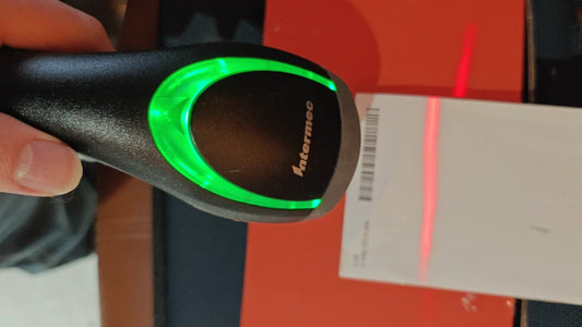 Intermec SG20T barcode scanner reading 1D barcode