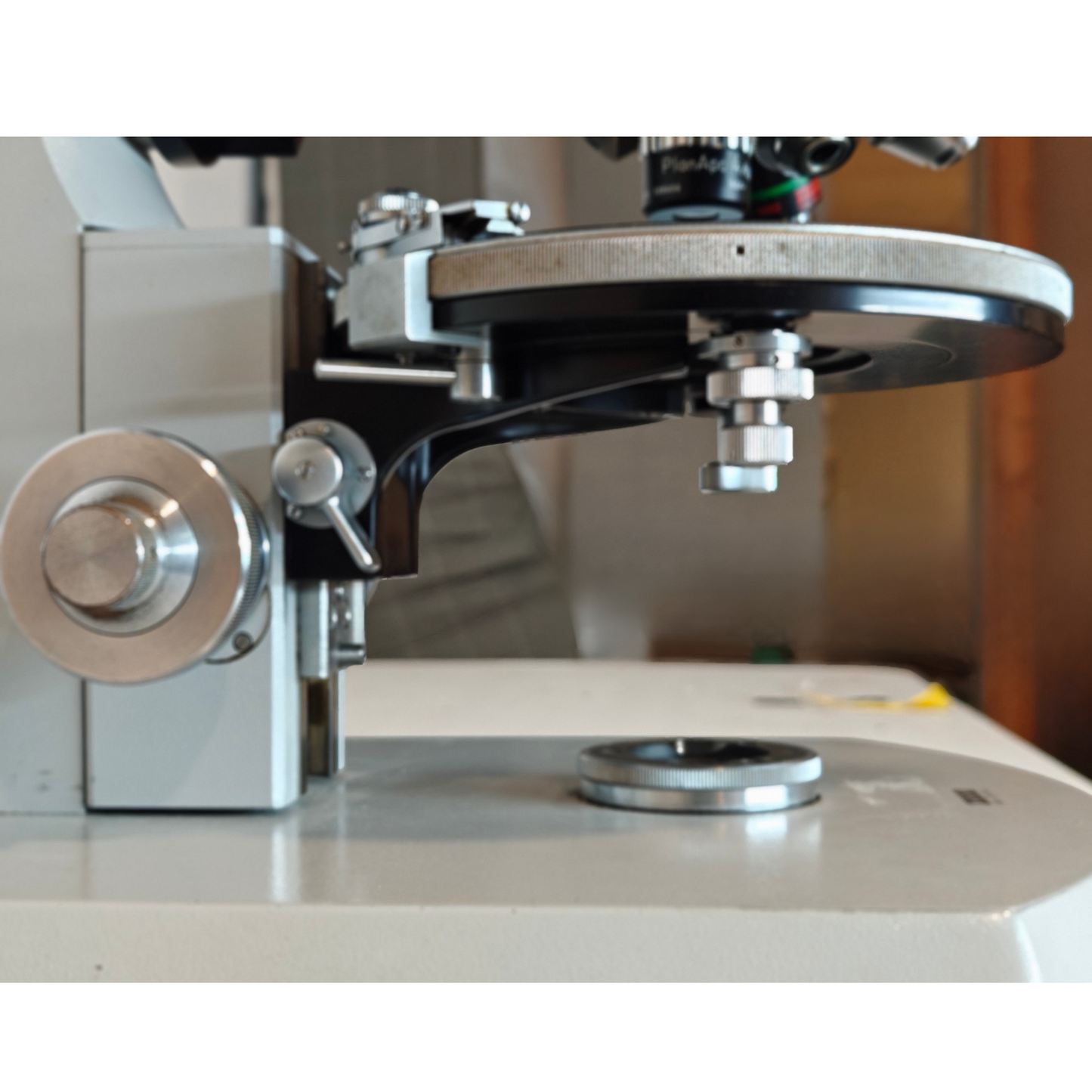 ZEISS Universal III RS Microscope w/ 4 Objectives, Trinocular Port, Fiber Light