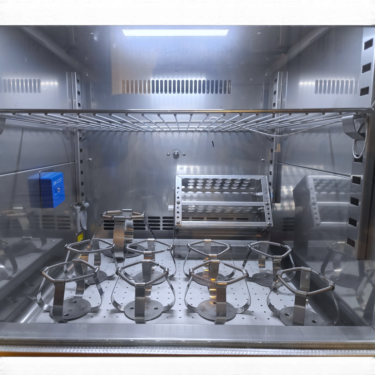 Jeio Tech Lab Companion ISS-4075 5.3 cu. ft Incubated Shaker | Non-Refrigerated