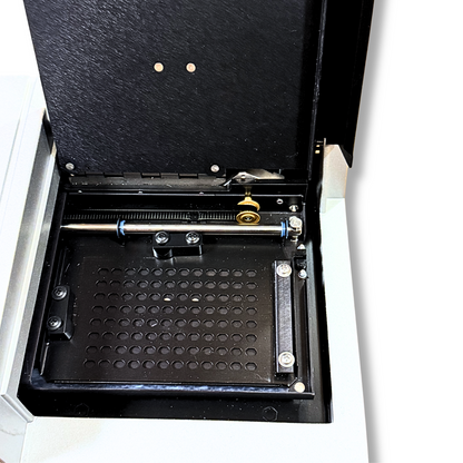 Biolog [ELx808BLG] MicroStation Absorbance Microplate Reader and Analyzer