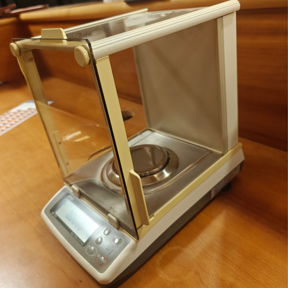 A&D HR-120 Digital Analytical Balance Laboratory Scale 120g x 0.1mg RS232 TESTED
