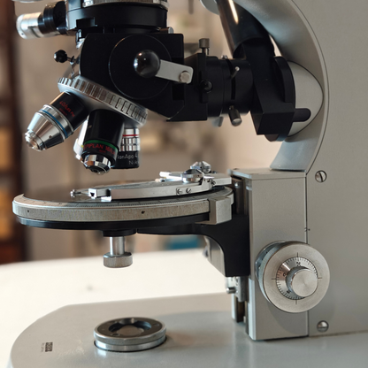 ZEISS Universal III RS Microscope w/ 4 Objectives, Trinocular Port, Fiber Light