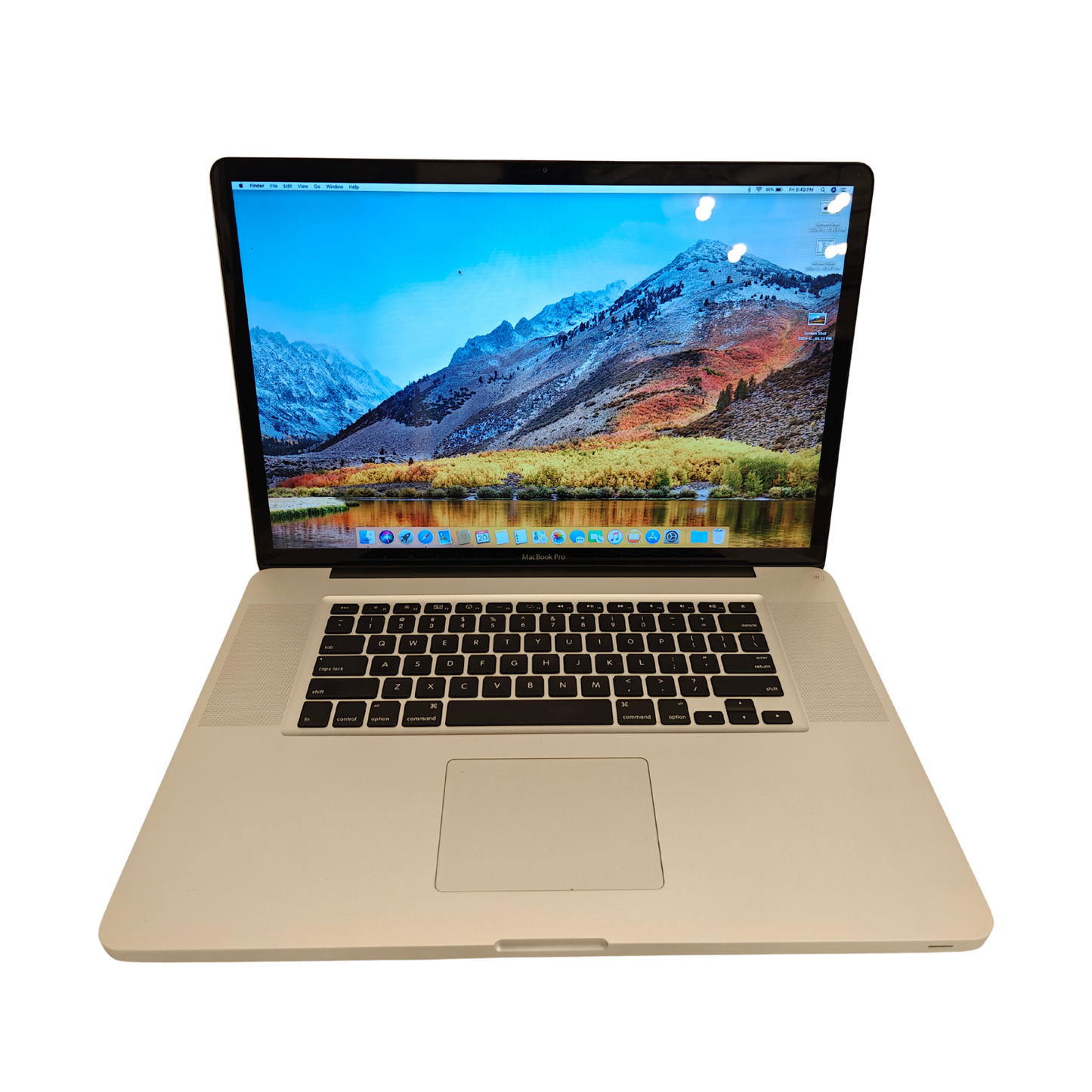 Apple MacBook Pro 17" Mid 2010 2.66GHz i7 4GB RAM Dual Boot Win 10 Pro / macOS