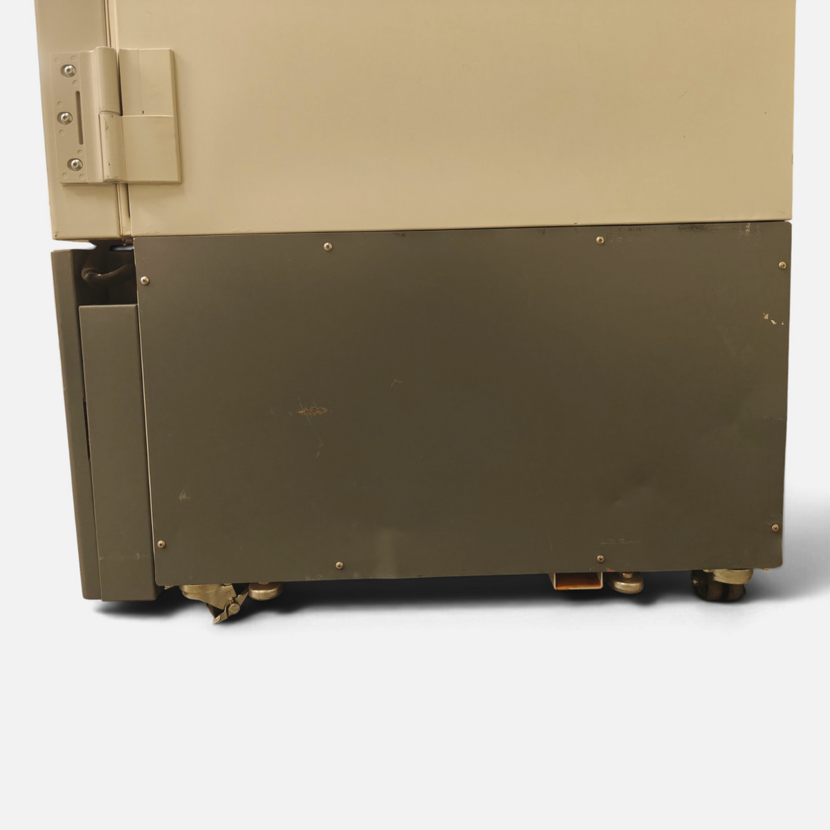 Thermo Scientific Revco UxF40086D -86°C Ultra-Low Upright Laboratory Freezer