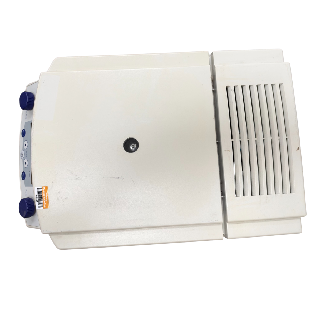 Angled side and top view of the Eppendorf 5415 R benchtop centrifuge with the lid closed