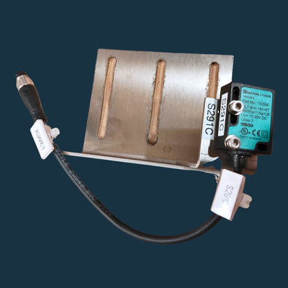 Pepperl+Fuchs ML7 190590 Photoelectric Sensor 5-140mm | Red Light | IP67/IP69K