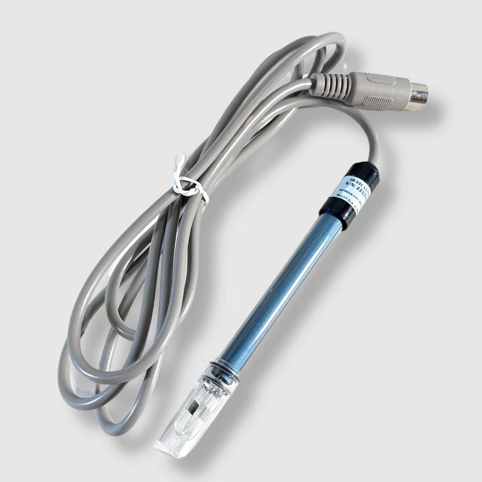 NEW FISHER SCIENTIFIC Traceable 09-330 Digital Bench Conductivity Meter