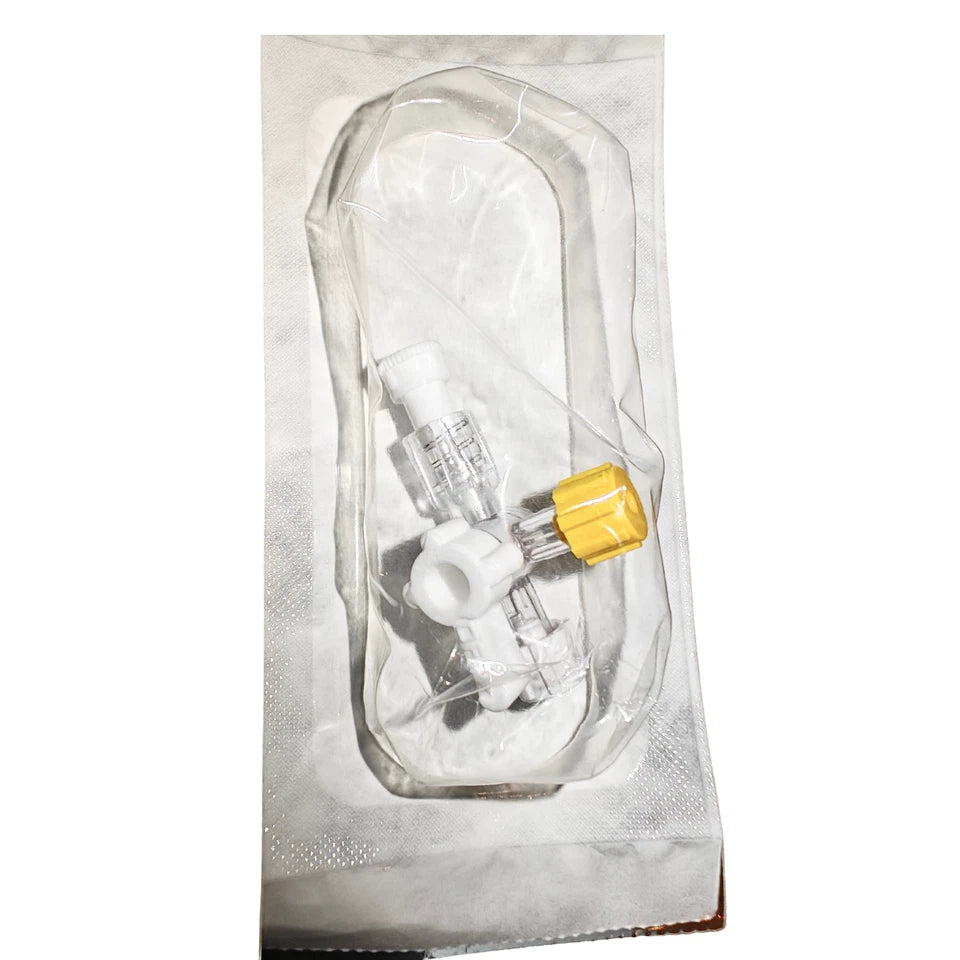 ICU Medical Intralock 3-Way Stopcock Lipid Compatible, Case of 25, Sterile | NEW