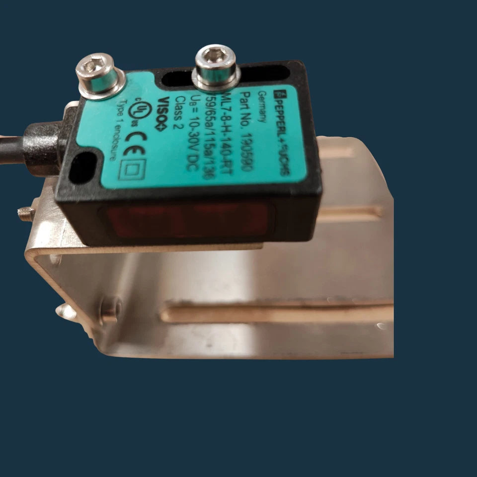Pepperl+Fuchs ML7 190590 Photoelectric Sensor 5-140mm | Red Light | IP67/IP69K