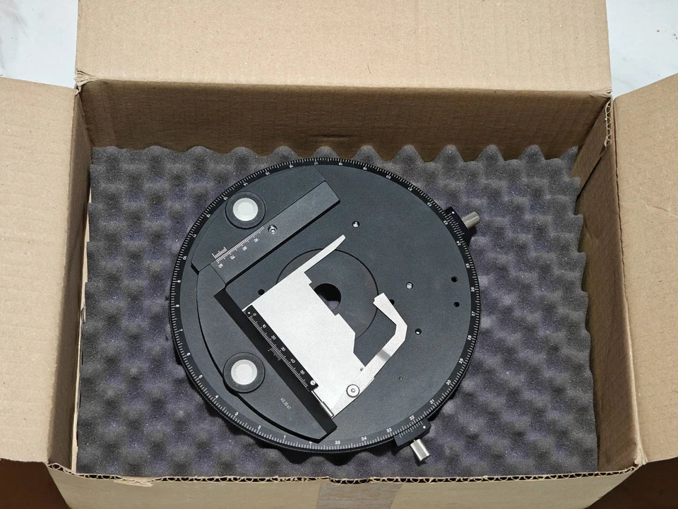 Top view of Zeiss circular polarizing stage Pol 360